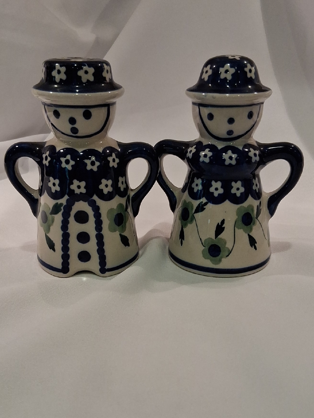 Boleslawiec Blue & Cream Ceramic Salt and Pepper Shaker Set Boy And Girl